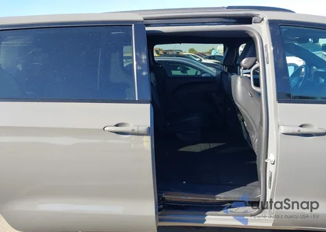 2021 Chrysler Pacifica Touring L Awd z USA, uszkodzony, nr VIN 2C4RC3BG9MR525564